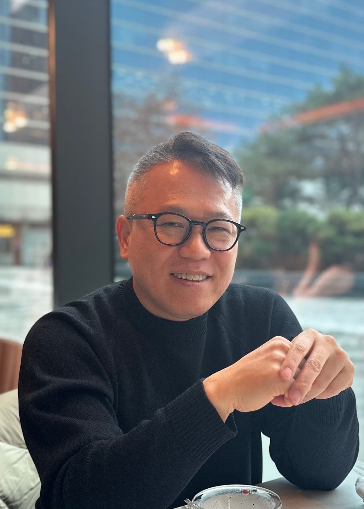 웃고 있는 장민영 대표